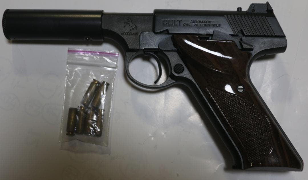 MGC　ＨＷ樹脂製モデルガン コルトウッズマン 短消音器付　 SPG合法品