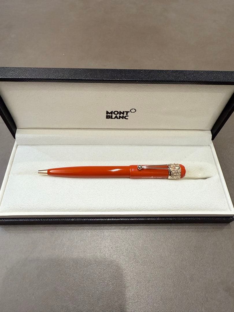 MONT BLANC 110周年記念モデル　ヘリデイジコレクション　ボールペン