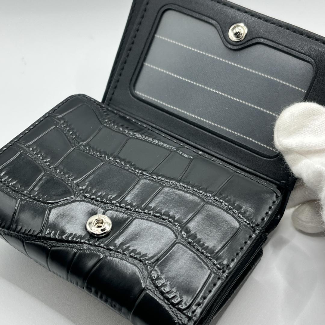 Vivienne Westwood 特価 未使用 がま口 折財布 黒 ウロコ柄