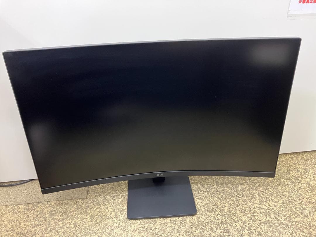 ☆美品☆LGエレクトロニクス 31．5型液晶ディスプレイ 32MR50C-B