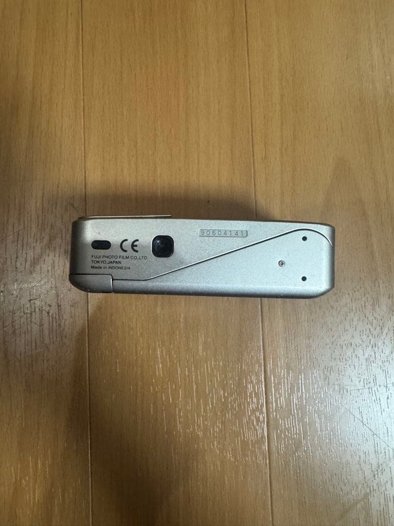 富士フイルム　FUJIFILM フィルムカメラ　TIARA ZOOM 28-56