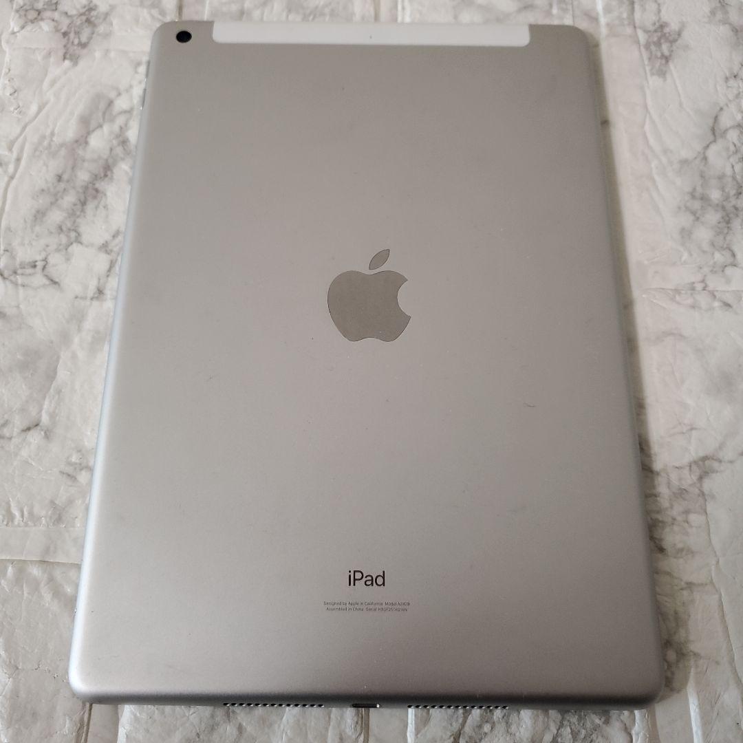 244 iPad 8世代 32GB SIMフリー シルバー