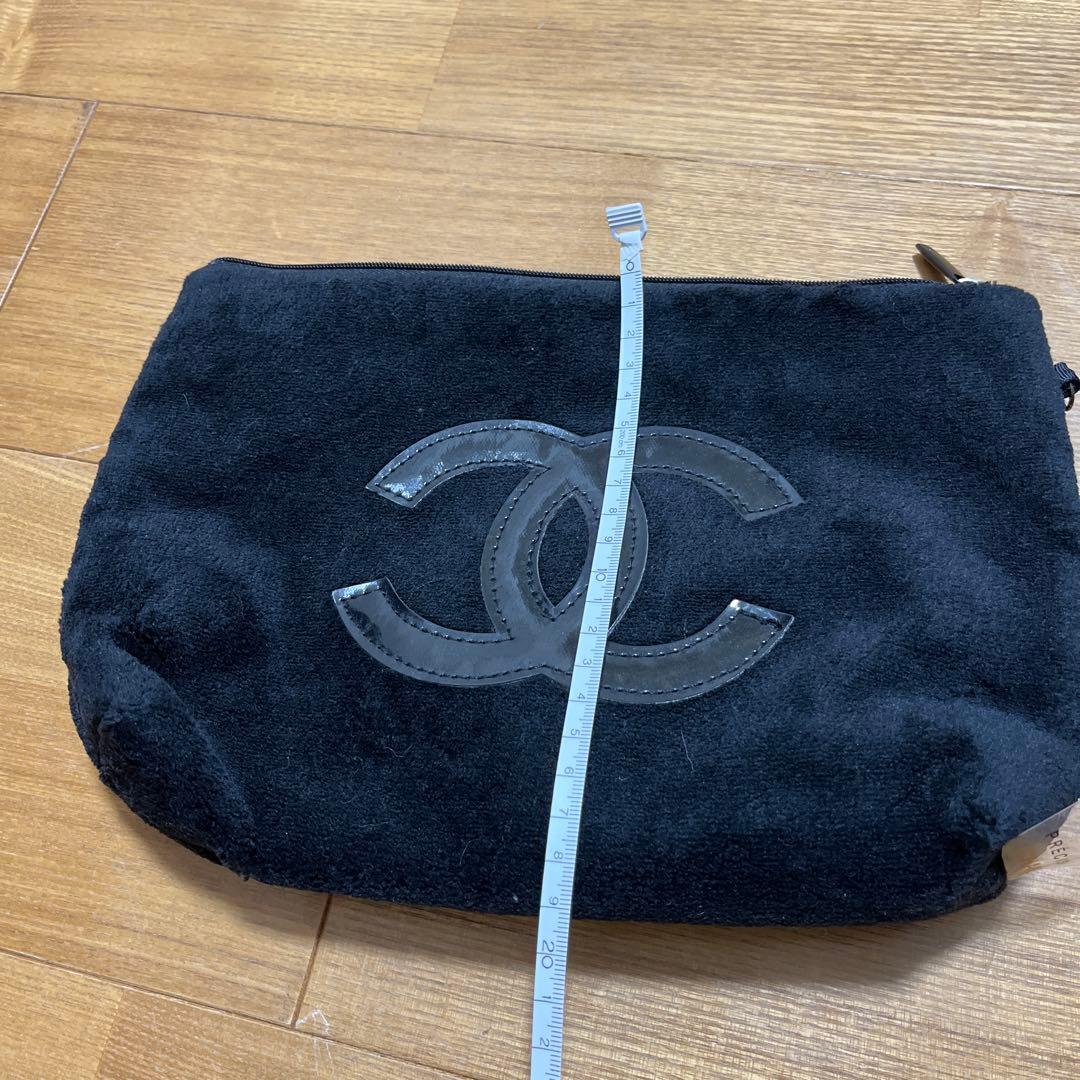 CHANEL 斜めがけノベルティー