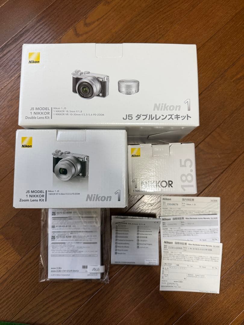Nikon 1 J5 ダブルレンズキット シルバー