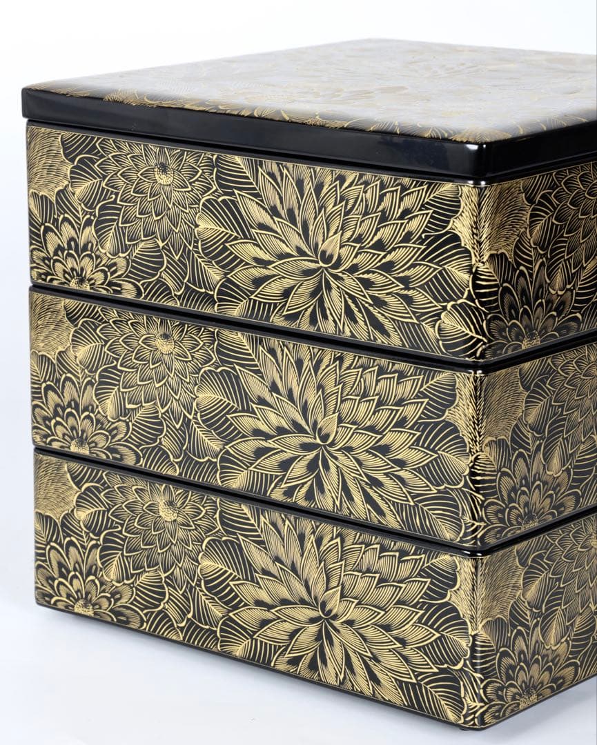 能登輪島塗【涛華堂 八井珠蔵】沈金 花尽図 三段重箱 黒漆 金蒔絵 内朱塗 共箱
