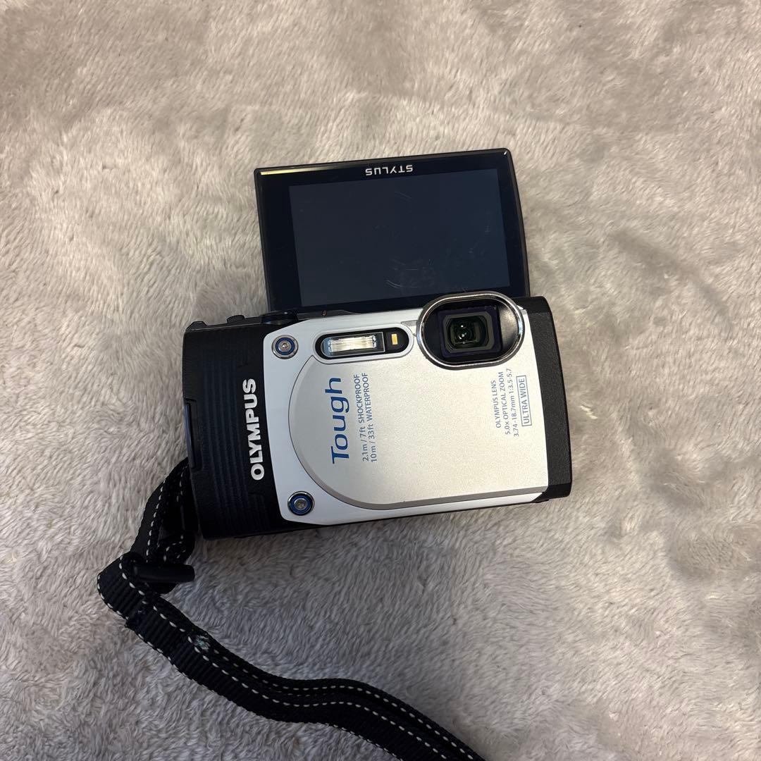 コンパクトデジカメ　OLYMPUS STYLUS TG-850 Tough