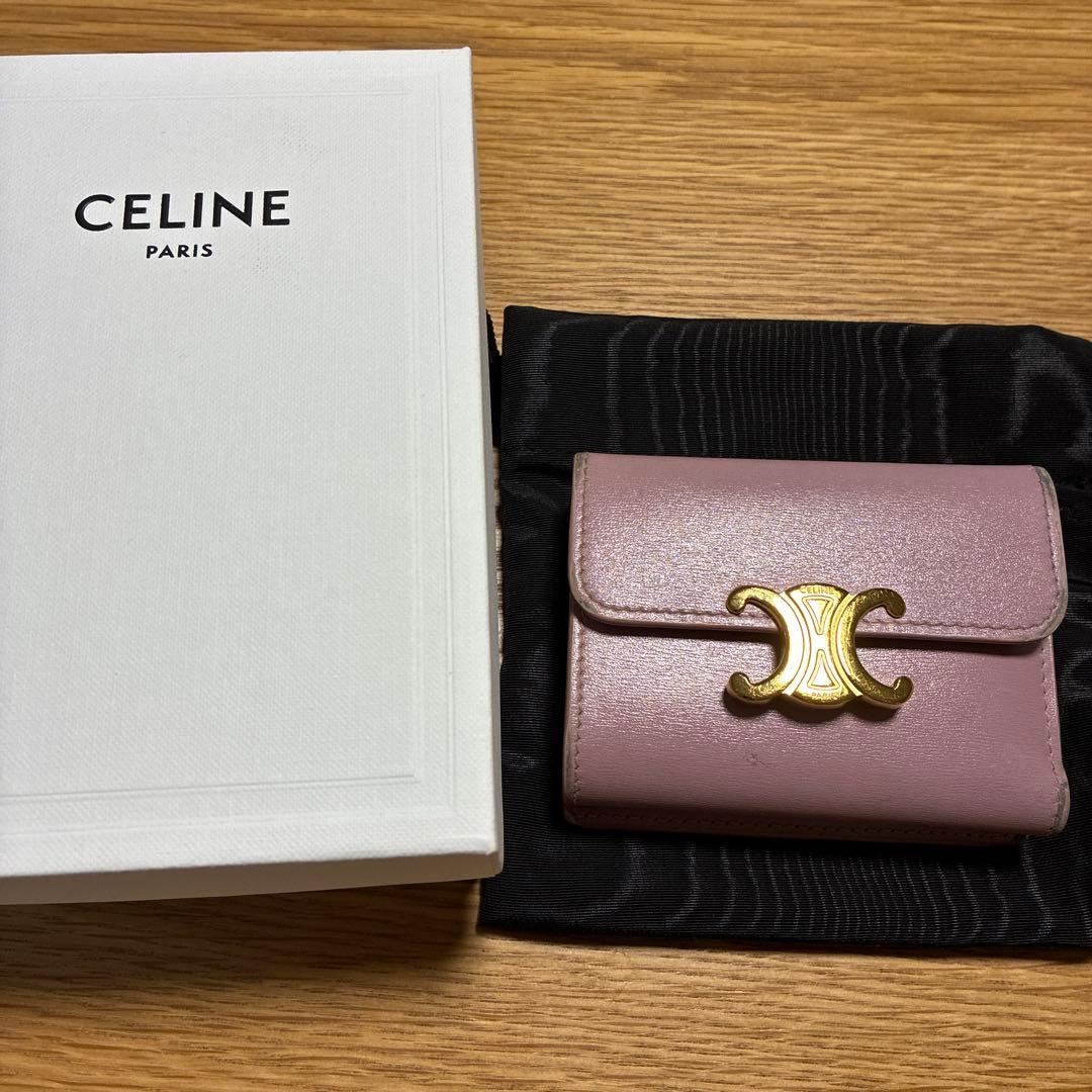 CELINE ピンク紫　折り財布　入れ付きコンパクトウォレット トリオンフ