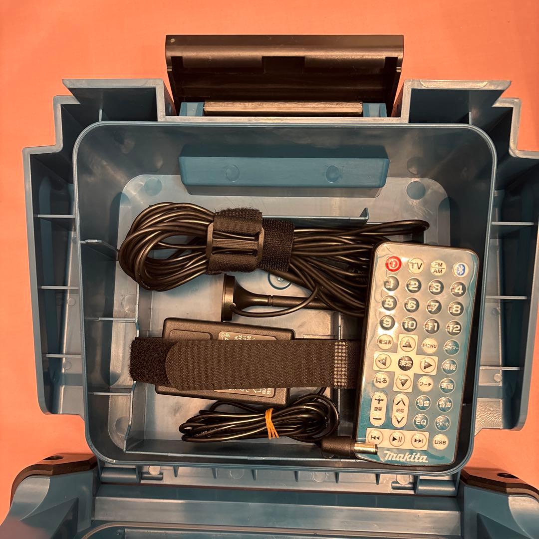 Makita ポータブルテレビ TV100