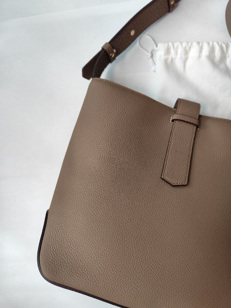 epoi リツ シュランケンカーフレザーバッグ トープ