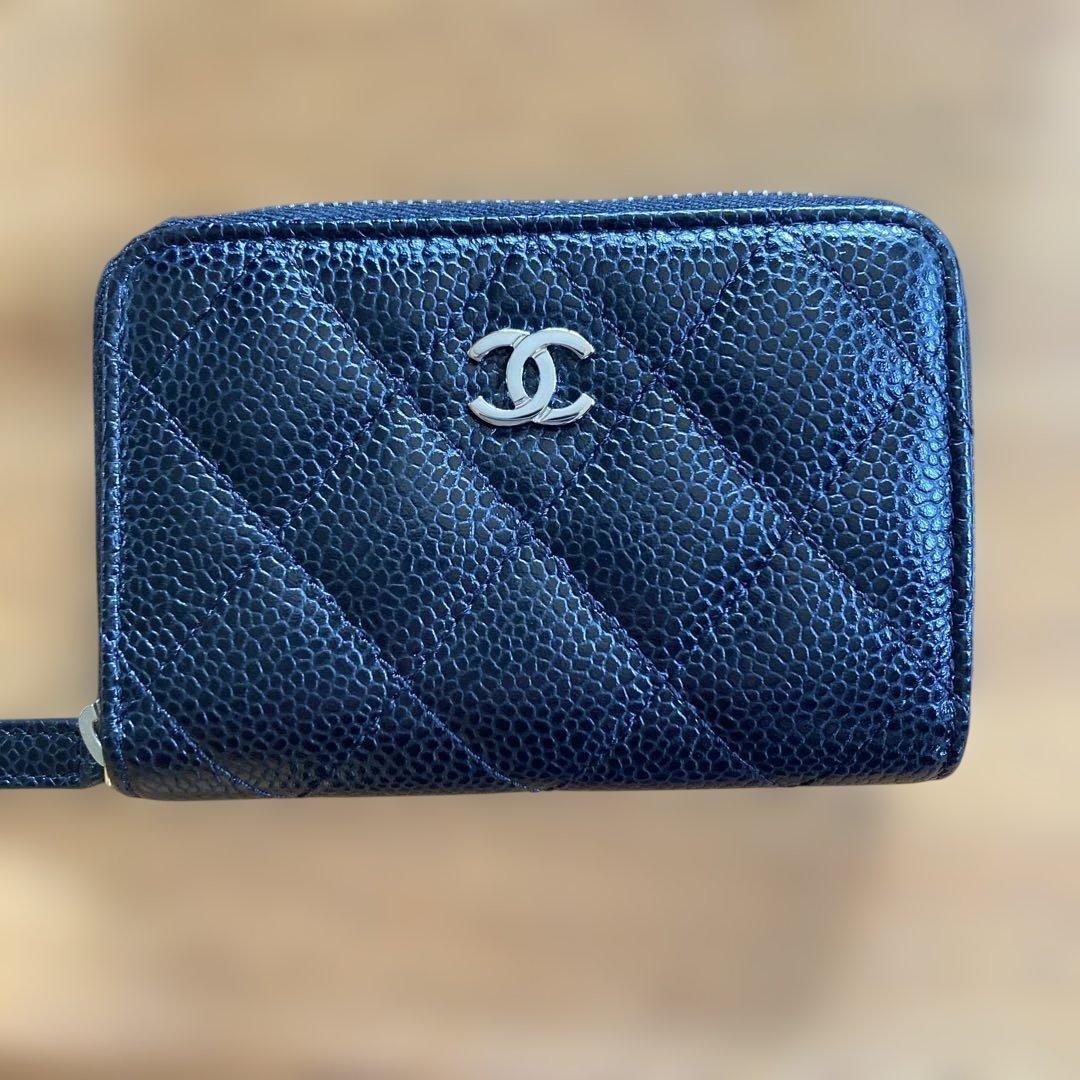 CHANEL ブラックケース
