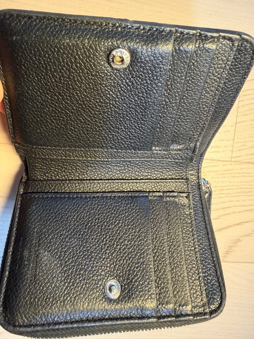 サンローラン　二つ折り財布 黒