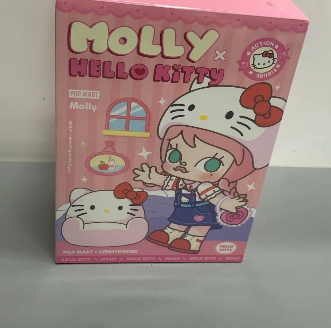POP MART MOLLY × ハローキティ アクションフィギュア 限定版
