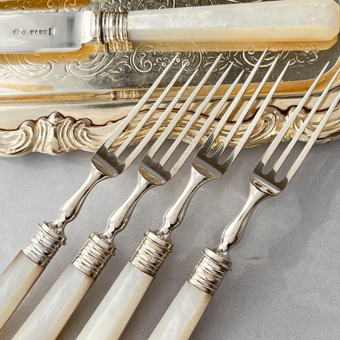 【William Yates 】【純銀継手 / 白蝶貝】アールデコ パストリー