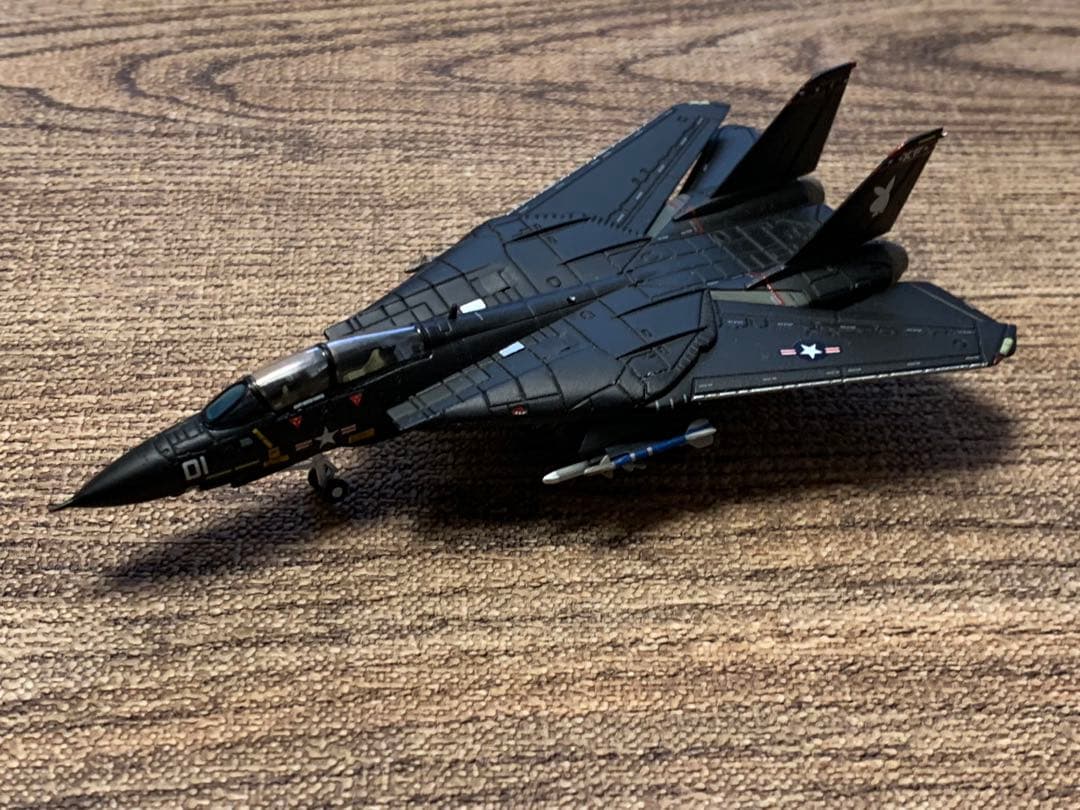1/200 ホーガンウイングス　F-14A VX-4 ブラックバニー