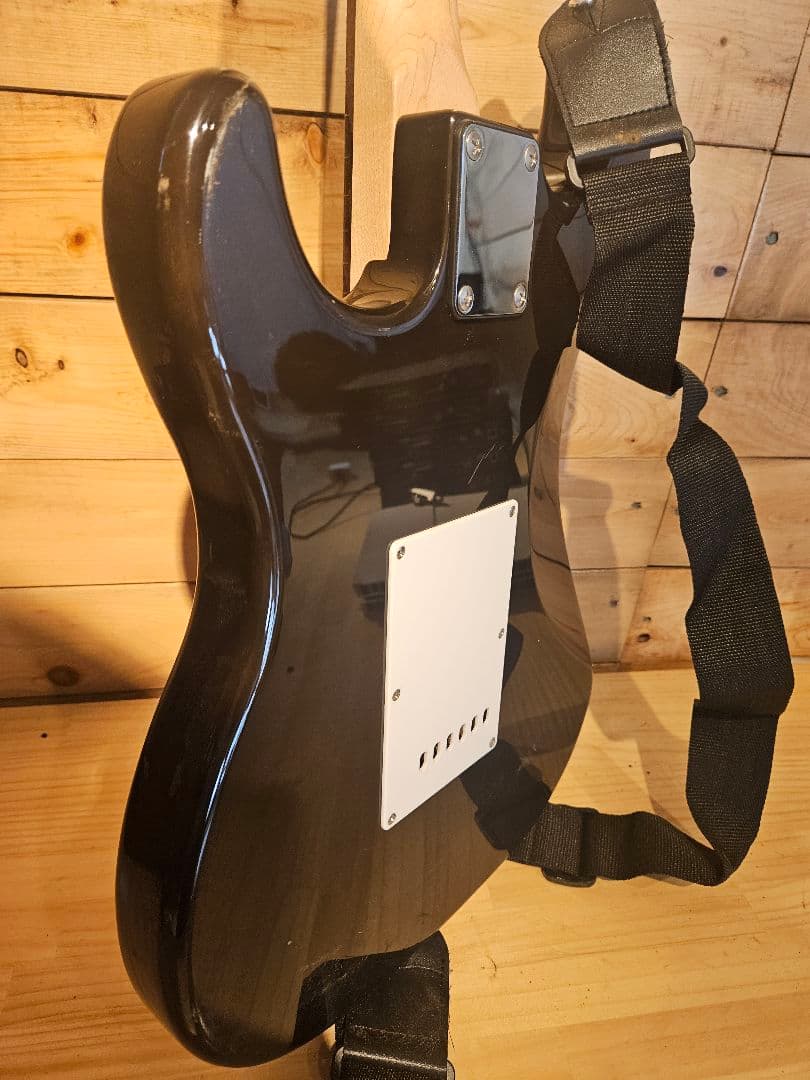 BUSKERS ストラトキャスター