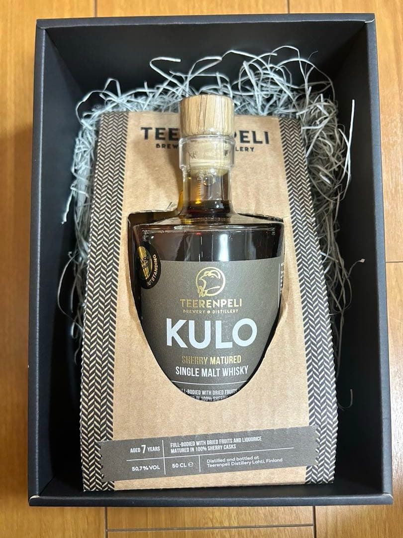 テーレンペリ クロ　シングルモルトウイスキー 500ml