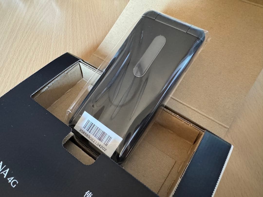 GRATINA 4G KYOCERA ブラック