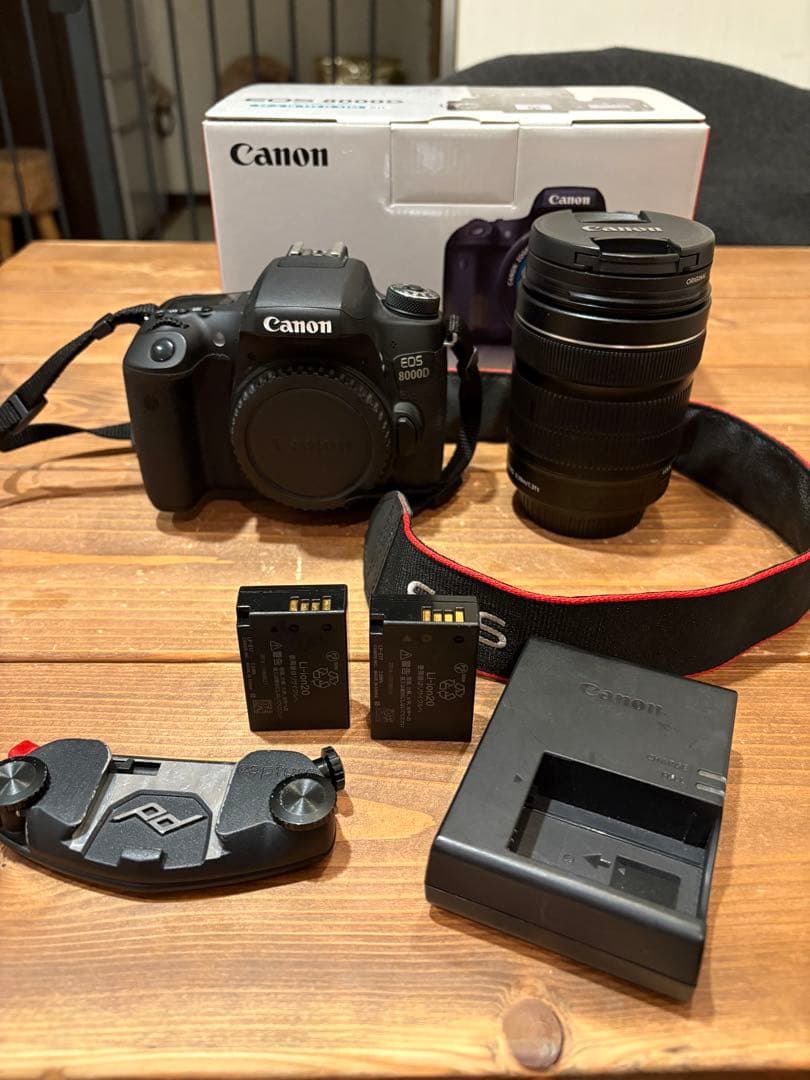 デジタルカメラ Canon EOS8000D
