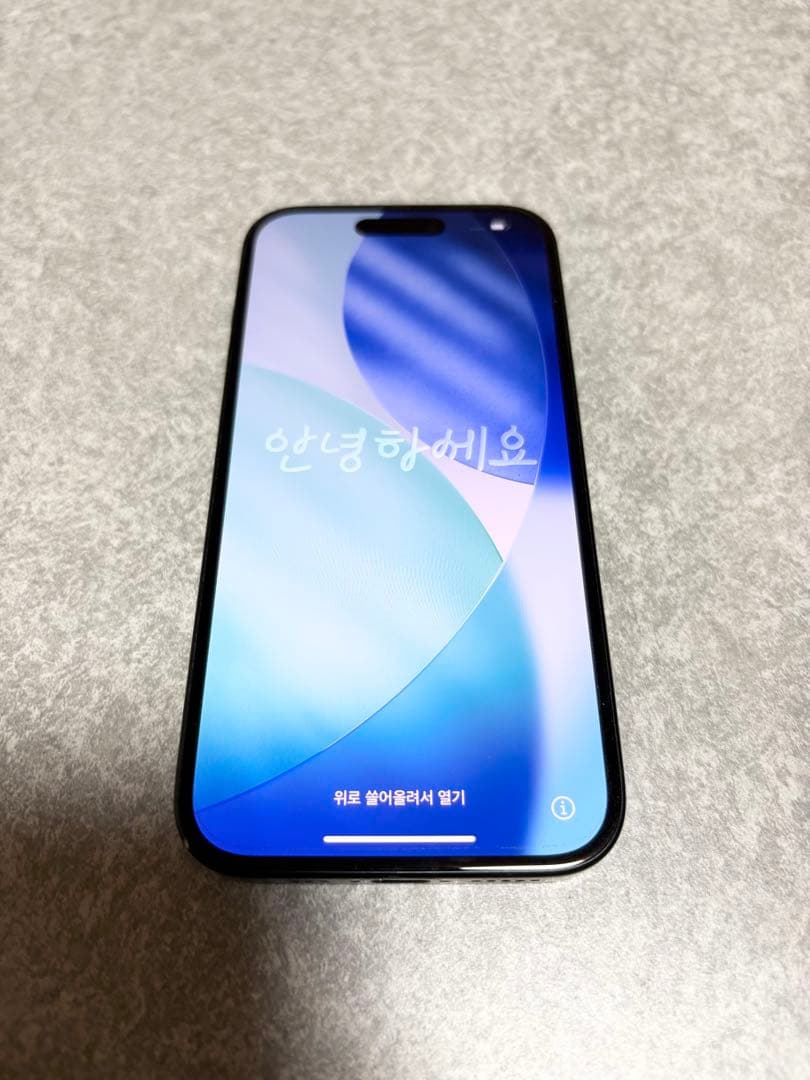 【傷・訳あり】iPhone 15 128gb 本体　黒　箱付き　ケース付き