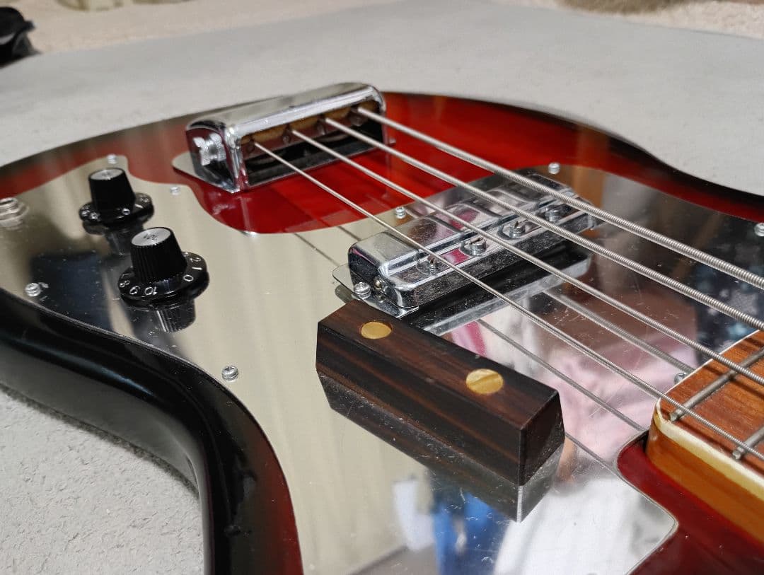 【メンテナンス済み 交換部品多数】Kawai カワイ エレキベース ケース付き