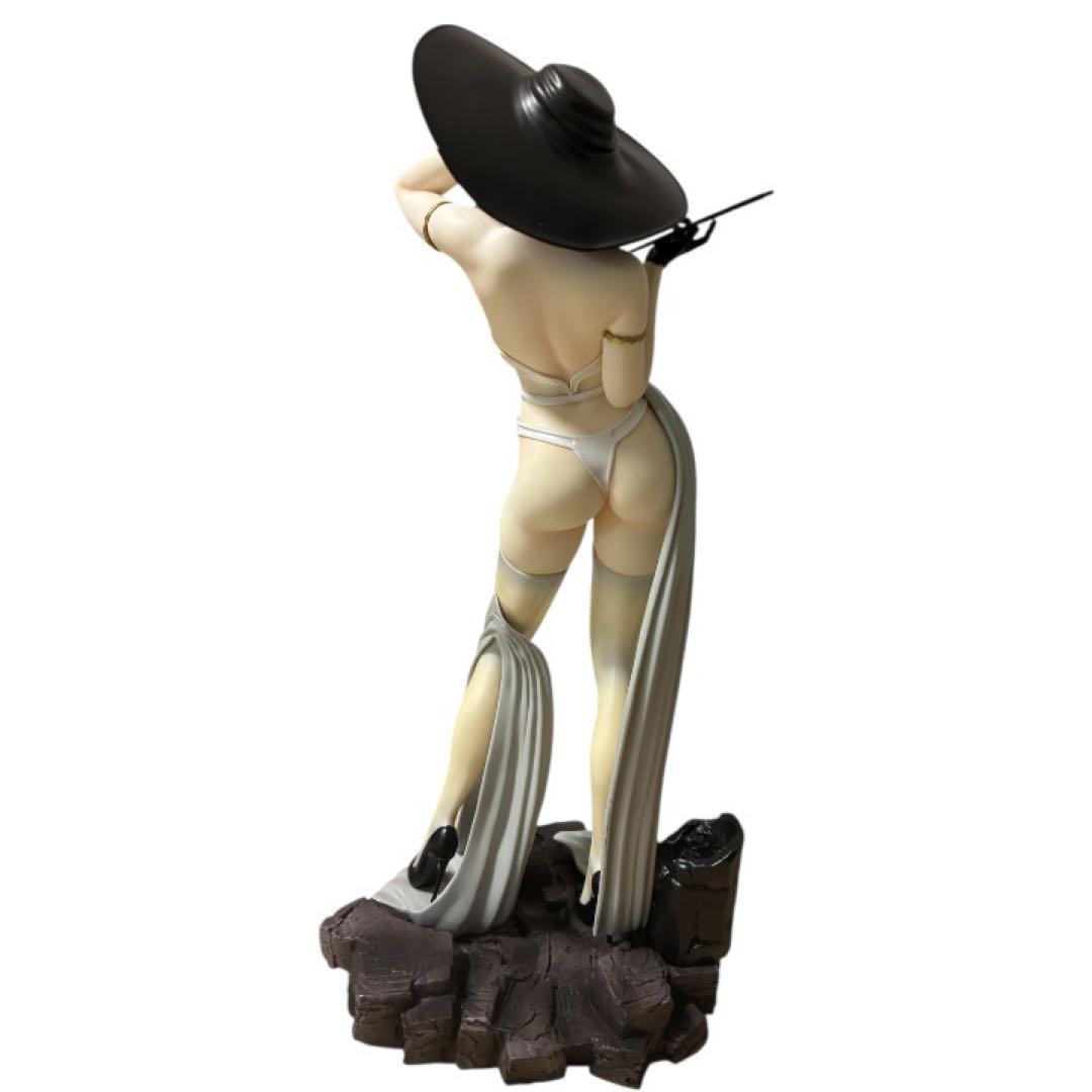 レディ・ドミトレスク フィギュア バイオハザード ヴィレッジ　高さ30cm