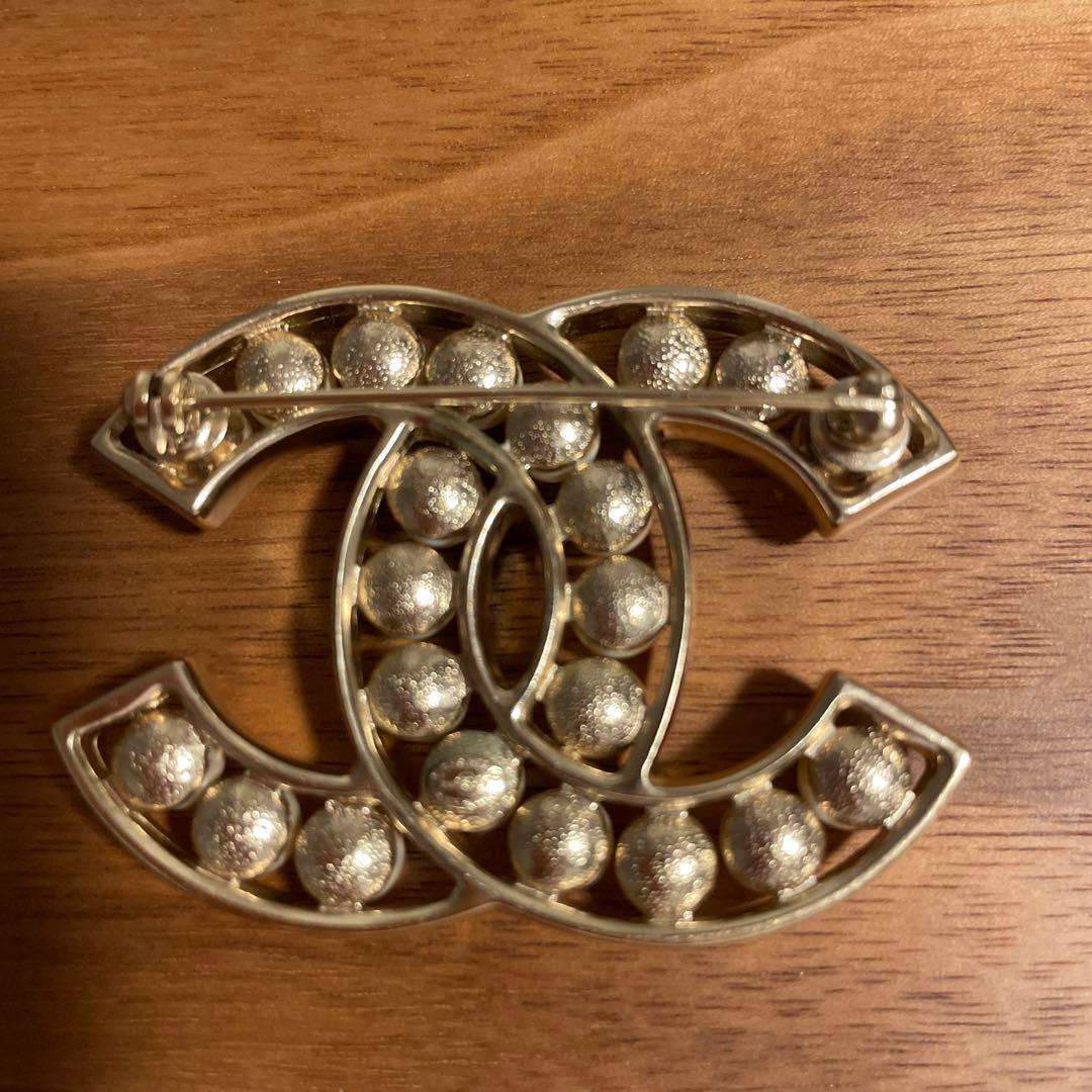 シャネル　パールブローチ