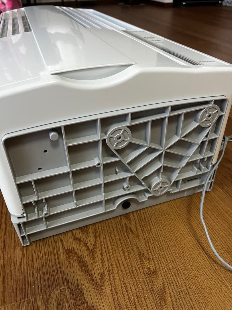 美品 コロナ窓用エアコン ホワイト 冷房のみ