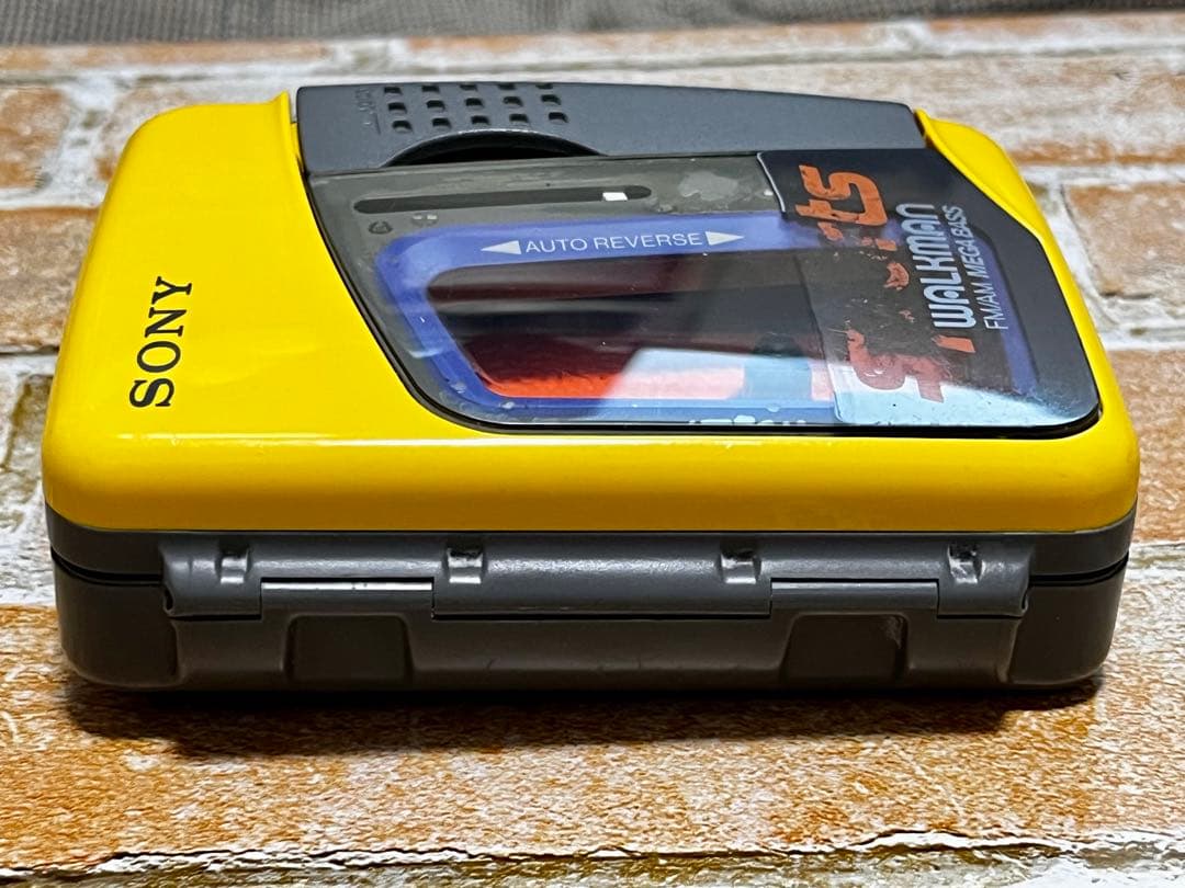 【動作整備品】WM-FS397 ソニー スポーツ ウォークマン 【動作良好】