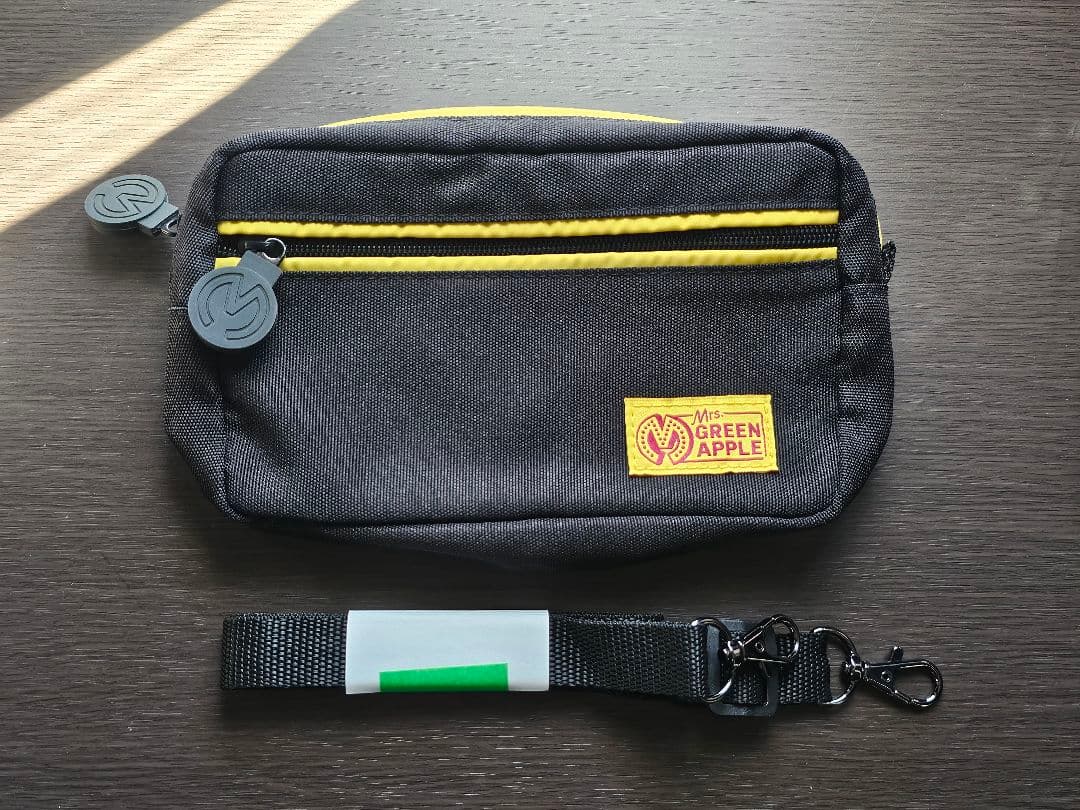 Mrs.GREEN APPLE　ショルダーバッグ