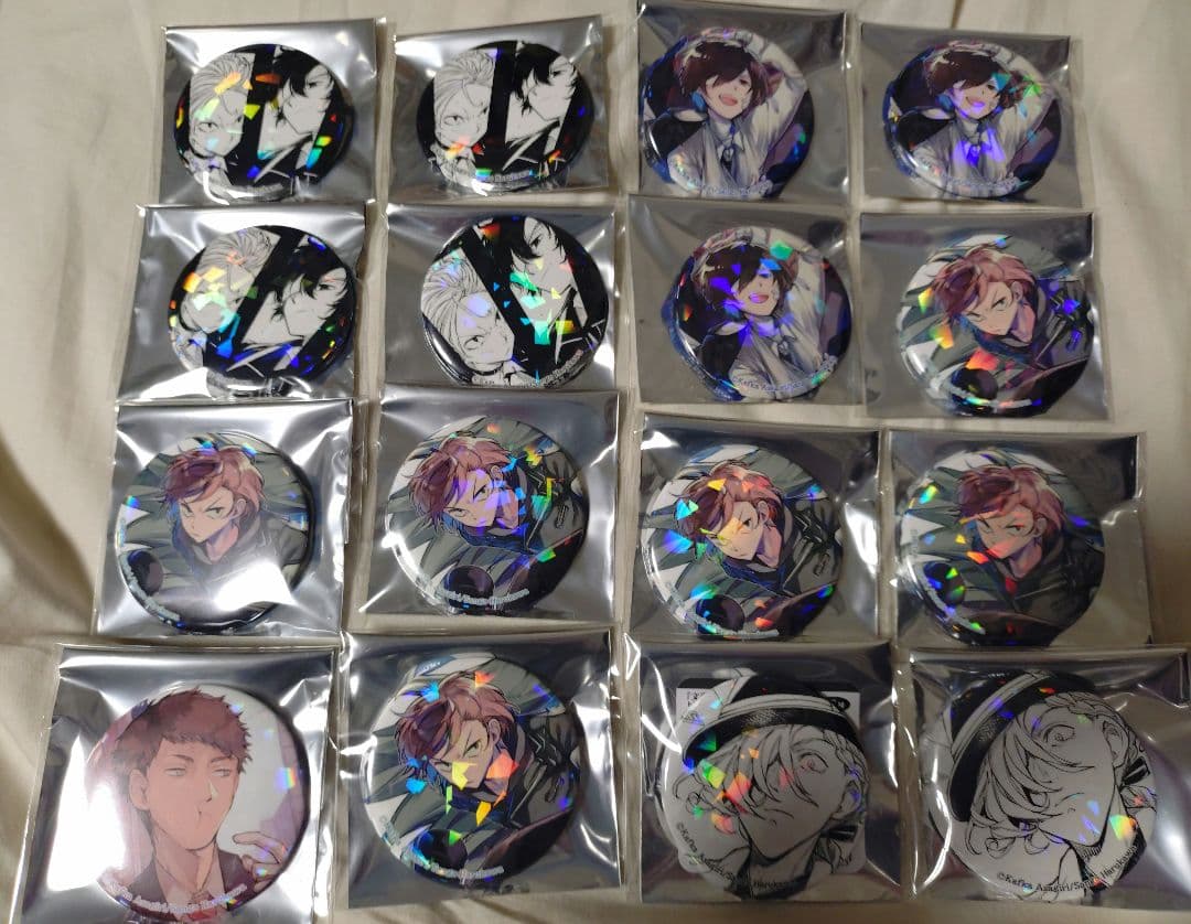 NOVEL　缶バッジ　中也　文豪ストレイドッグス　太宰　ホログラム