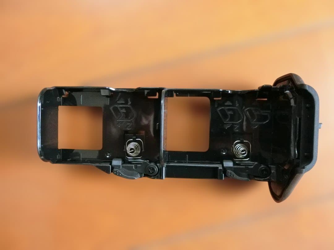 NEEWER バッテリーグリップ BG-R10互換