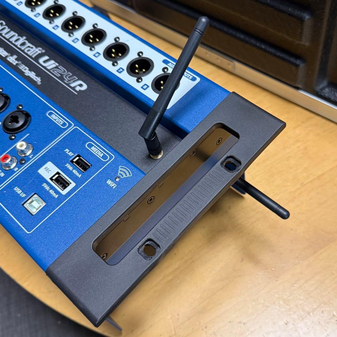 Soundcraft Ui24R デジタルミキサー　モニターセット