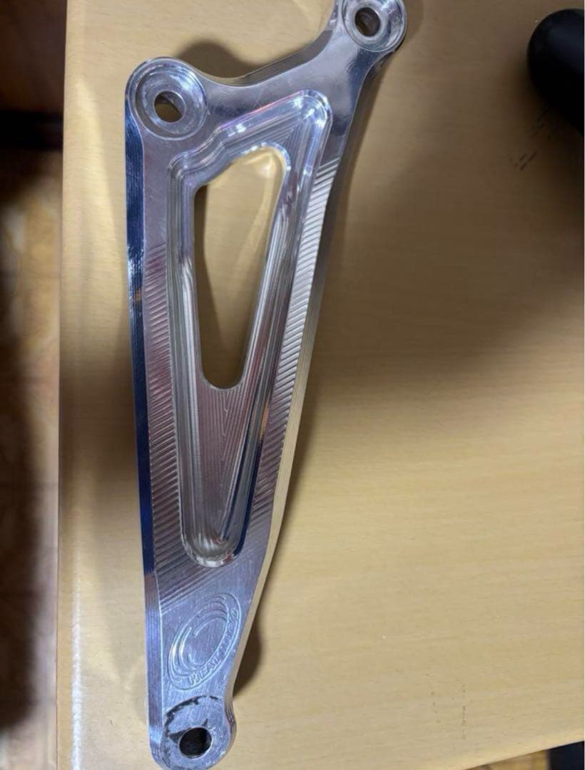 z900RS オオニシヒートマジック　サイレンサーステー