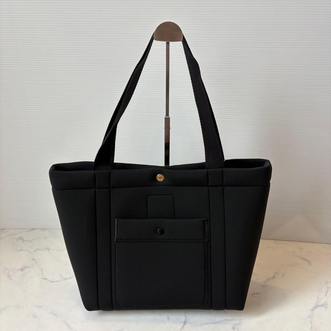 新品タグ付 ADMJ 定価2.8万円 ウレタン素材 トートバッグ 完売品