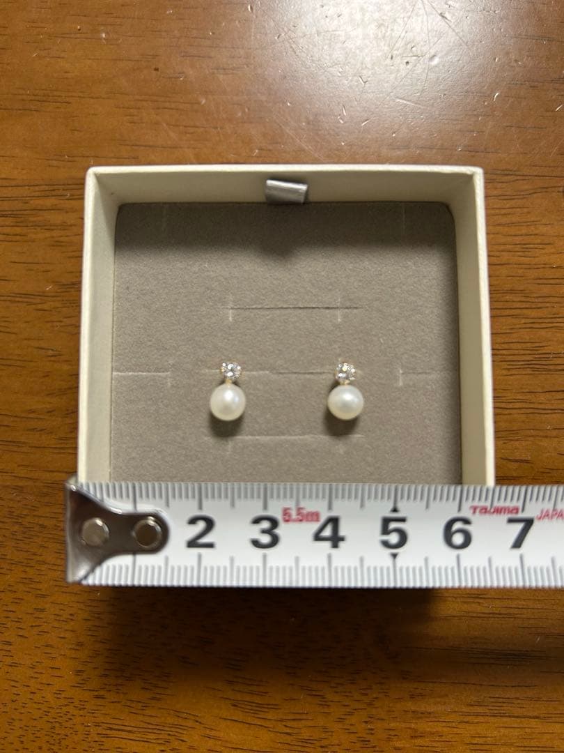 ジュエリーツツミ　K18イエローゴールド淡水パールピアス