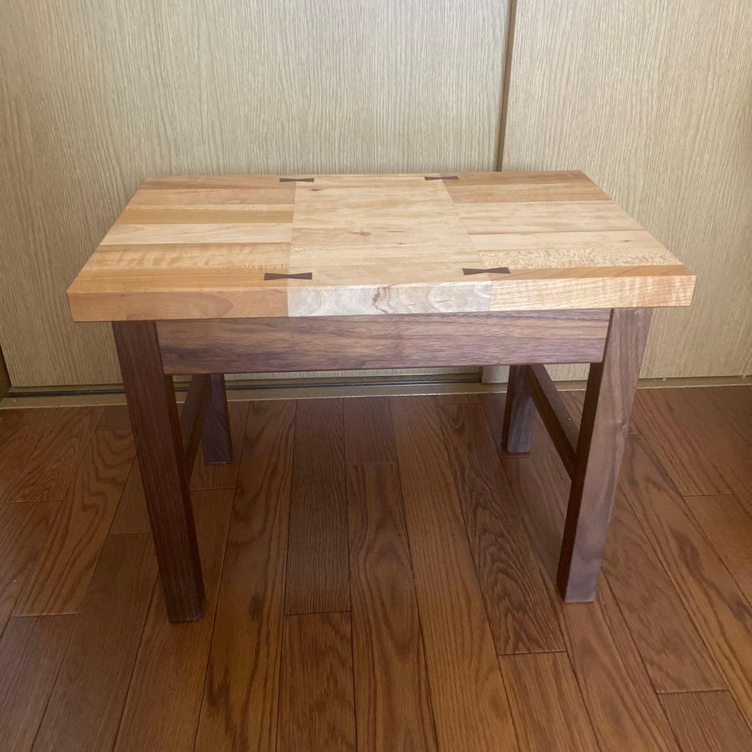 サイドテーブル、机