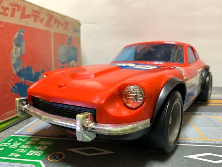 珍品　トミカ フェアレディZケース