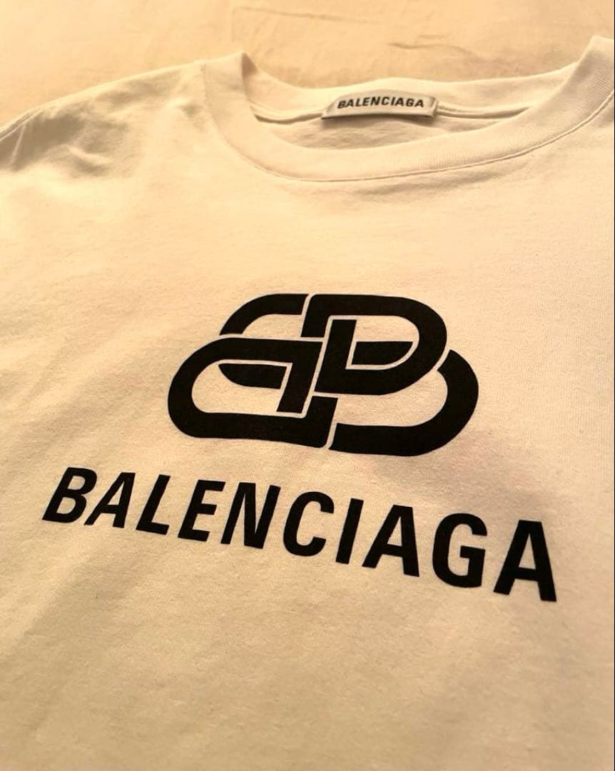 美品　BALENCIAGA オーバーサイズ Tシャツ 白 サイズ変更