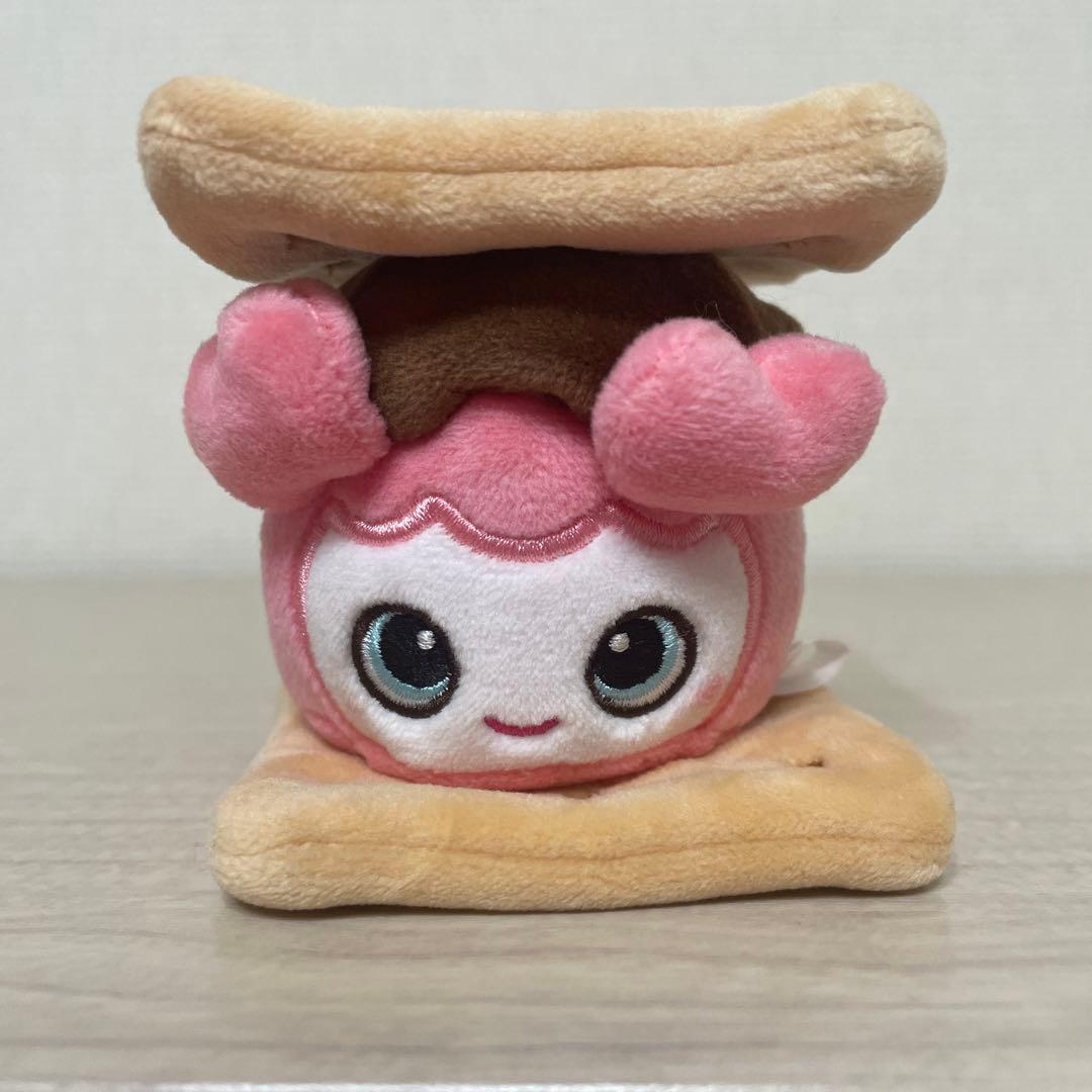 ❤️美品❤️TWICE MOMO スモア風バッグチャーム モブリー