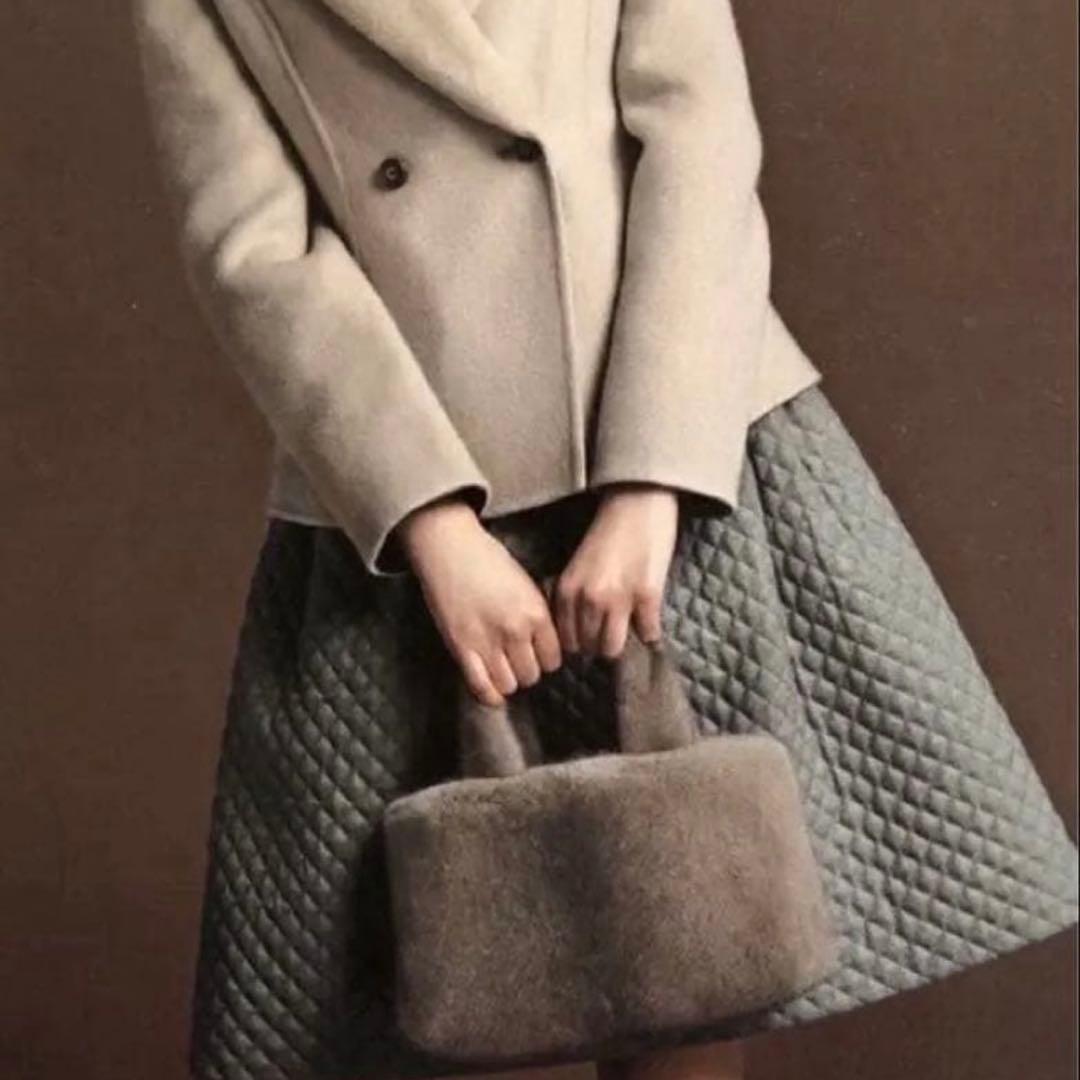 極美品✨フォクシー キルティング スカート　ロゴプレート グレー フレア