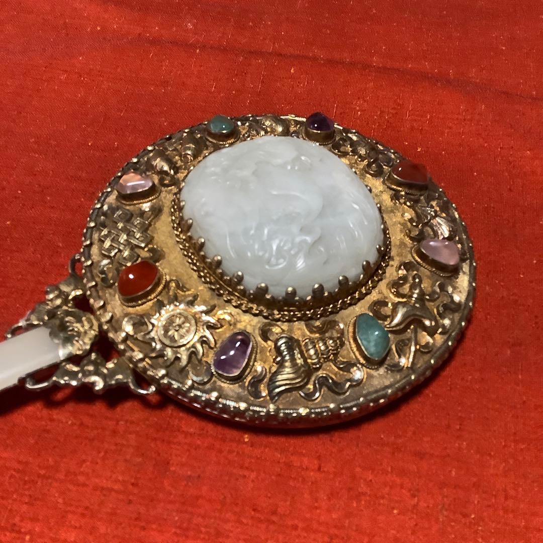 中国工芸品　翡翠彫刻の装飾手鏡(シルバー刻印)