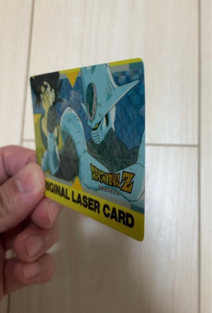 【レア商品】ドラゴンボールカードダス LASER CARD 孫悟空&メタルクウラ