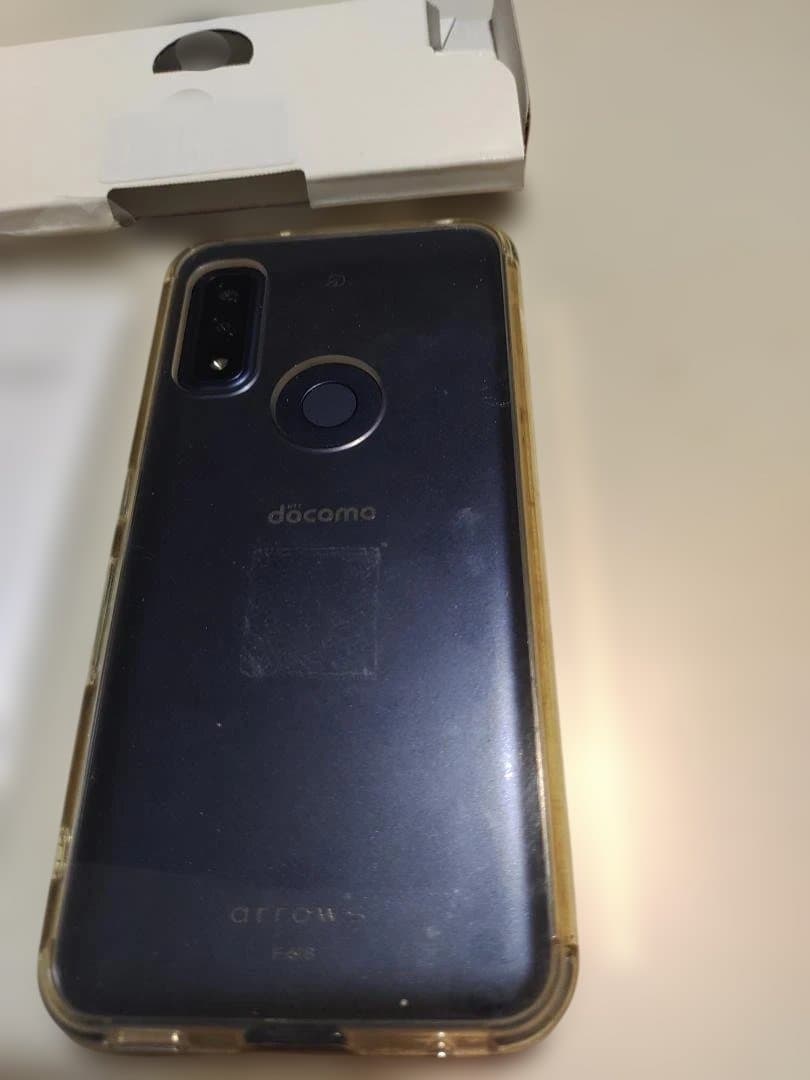 docomo arrows We F-51B 本体