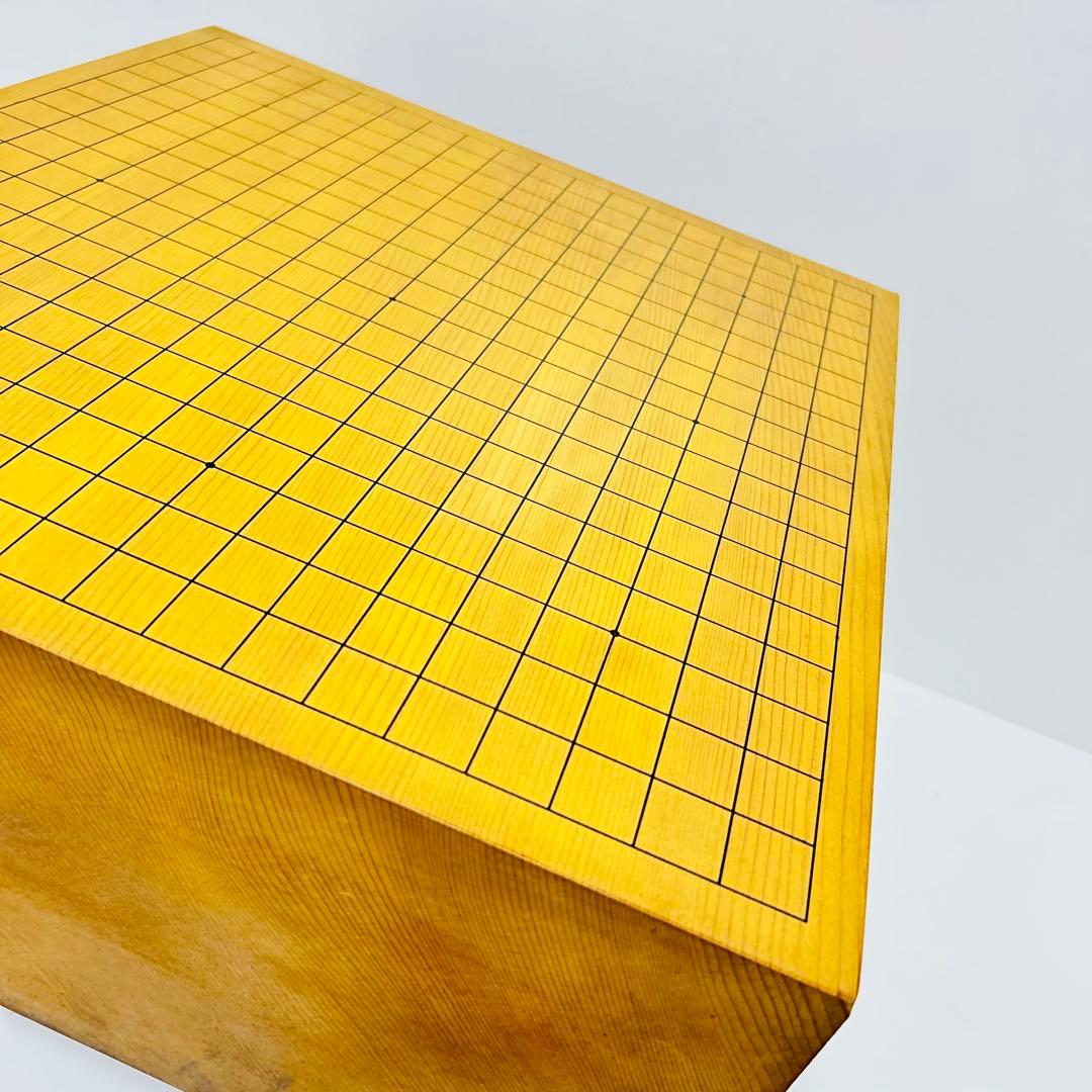 【送料無料】国産 高級 囲碁盤 約6寸 本榧 天地柾目 ヘソ 脚付き