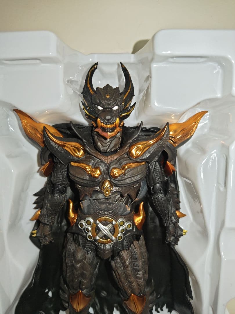 【箱無し説明書欠品】S.H.Figuarts（真骨彫製法） 暗黒騎士キバ