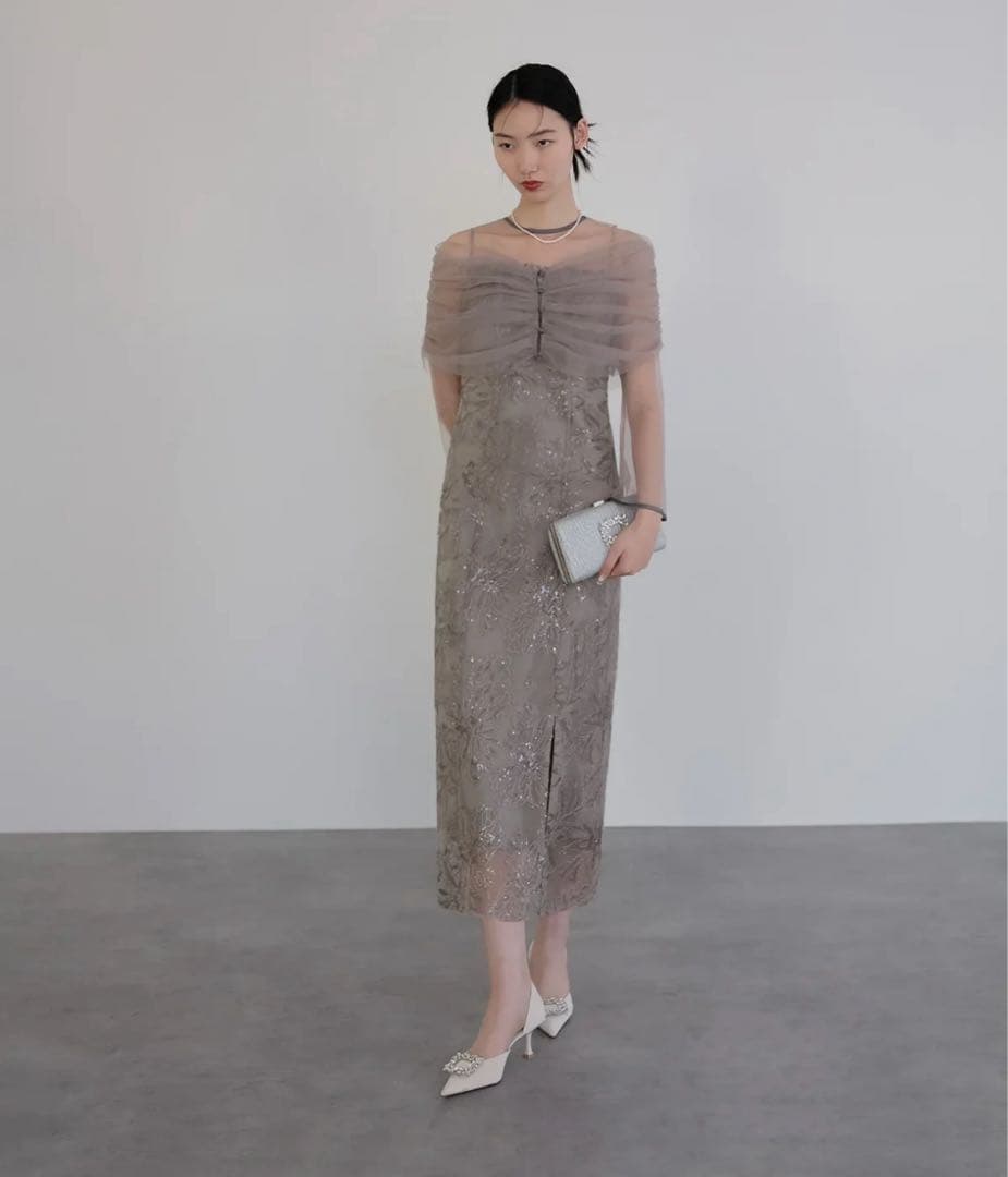 チュールオフショルダー花柄Iラインドレスワンピース