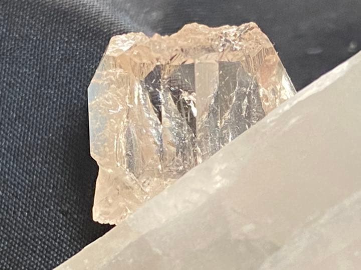 トパーズ　on 水晶　36.7g