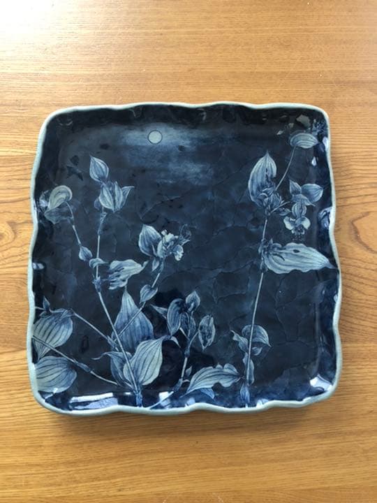 角皿　野の花　辻修作品