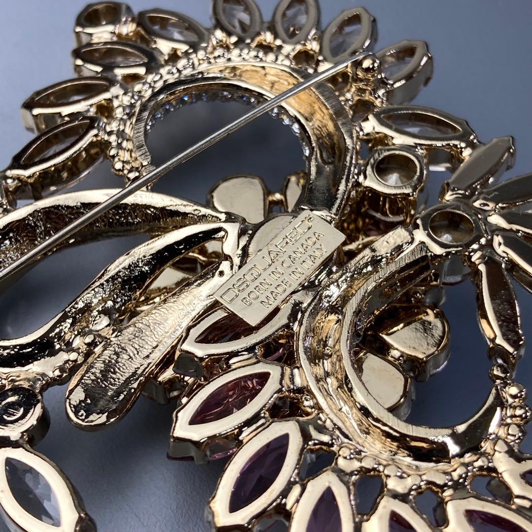 【未使用品】定価１１万超　ディースクエアード　スワロフスキー　華やぐブローチ