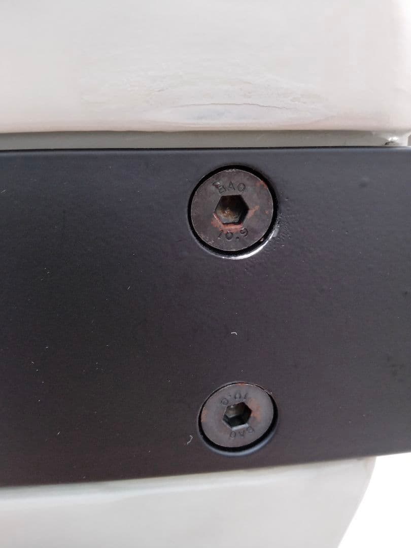 【お値下中】タンジェントテーブル モーダエンカーサ 展示品(JKG03)